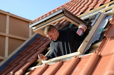 Pose de fenêtres de toit Velux à Anjoutey